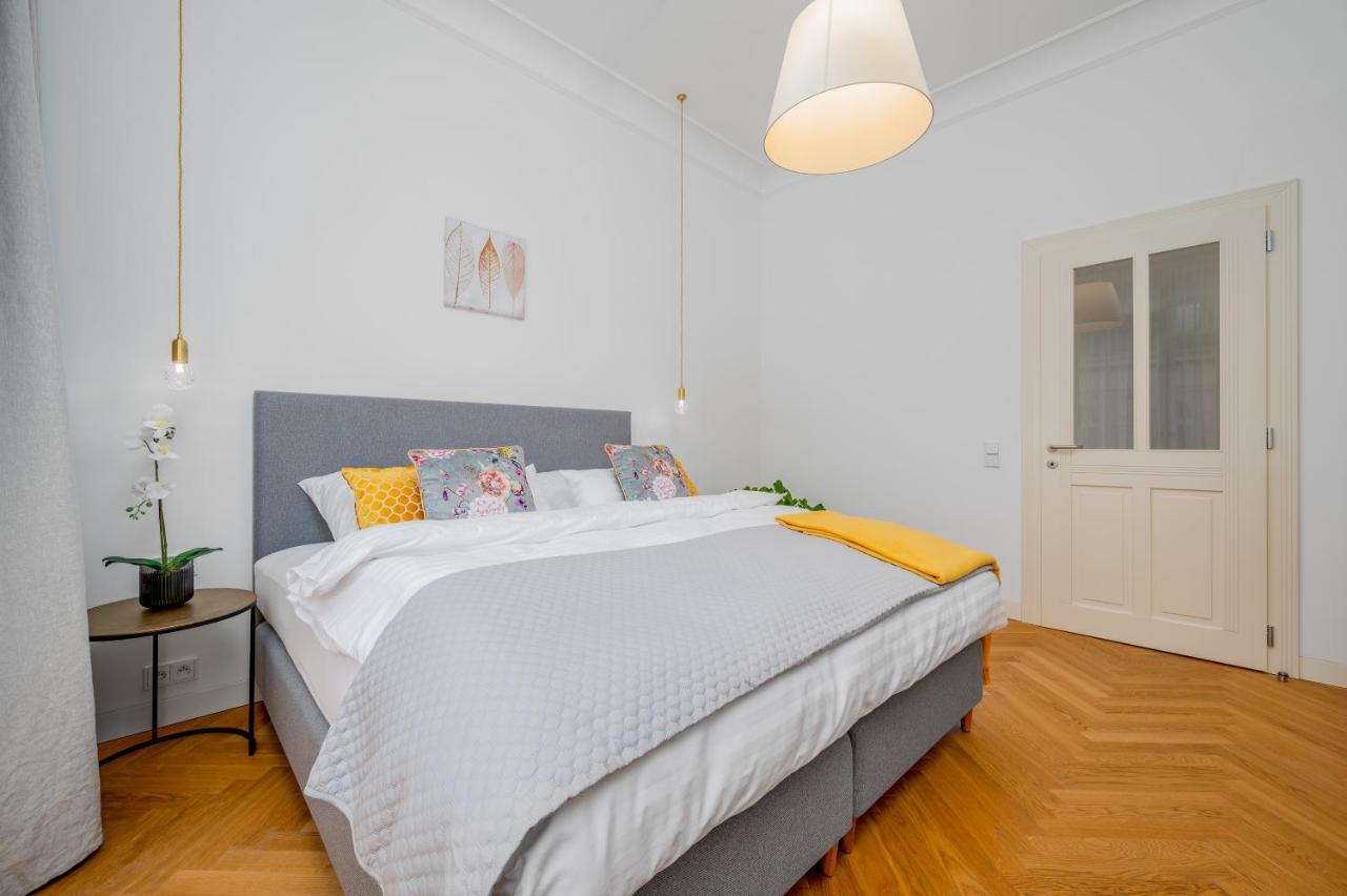 Prague Days - Old Town - Spacious Apartment Kültér fotó